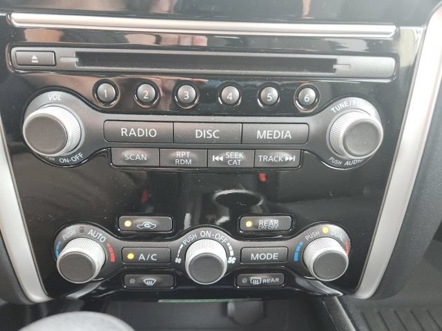 Used 2017 Nissan Pathfinder S FWD image 27