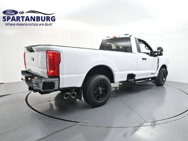 Certified 2026 Ford F250 XL w/ XL Chrome Package RWD image 7