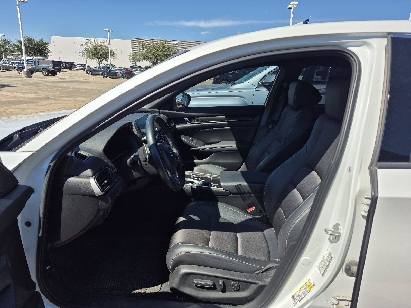 Used 2022 Honda Accord Sport image 2