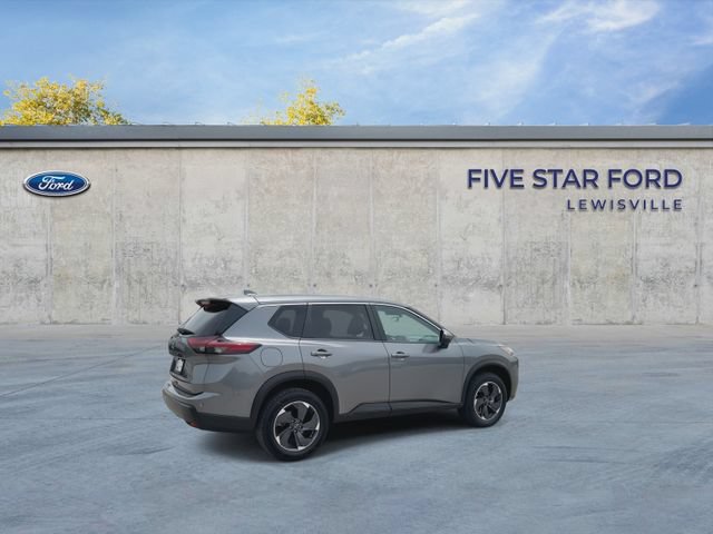 Used 2024 Nissan Rogue SV AWD/4WD image 8