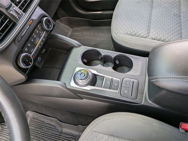 Certified 2022 Ford Escape SE w/ SE Sport Appearance Package image 16