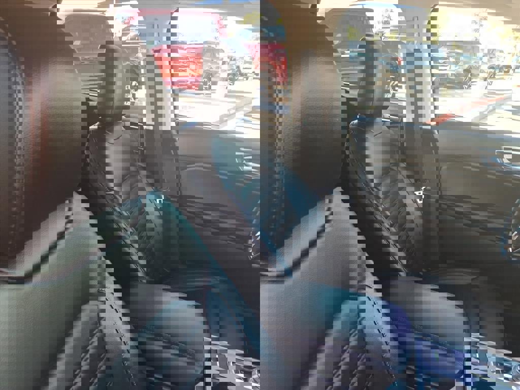 Certified 2024 Ford Edge SEL w/ Convenience Package image 12