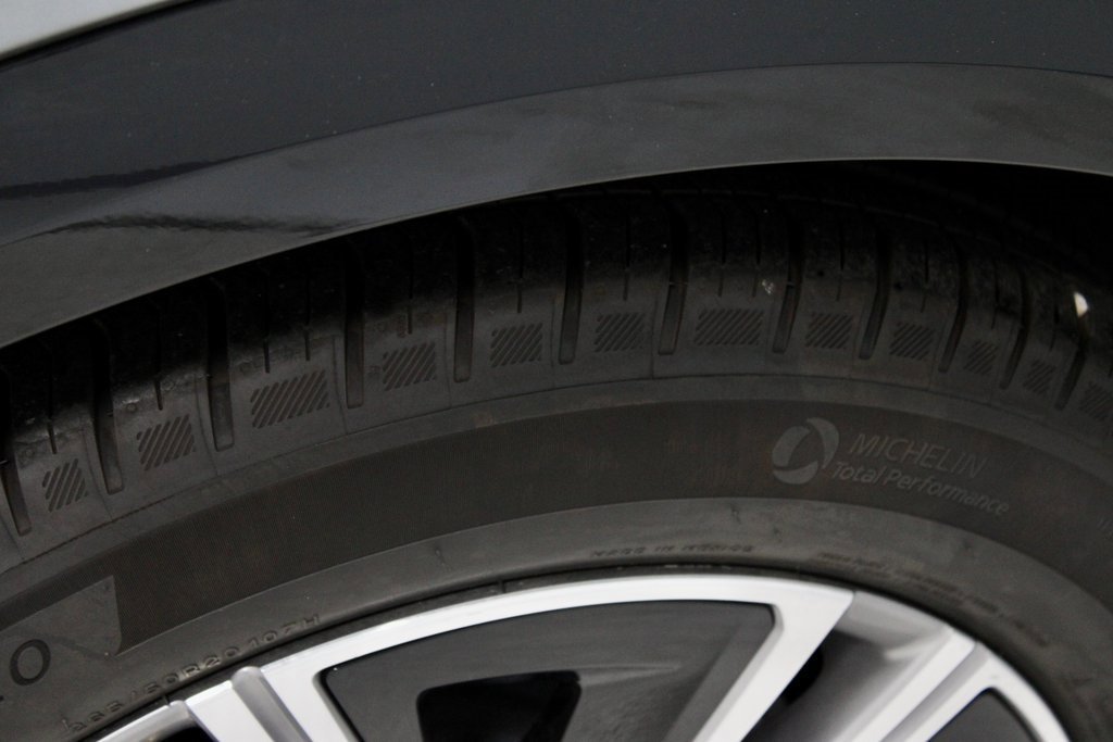 Used 2024 Cadillac Lyriq Luxury image 19