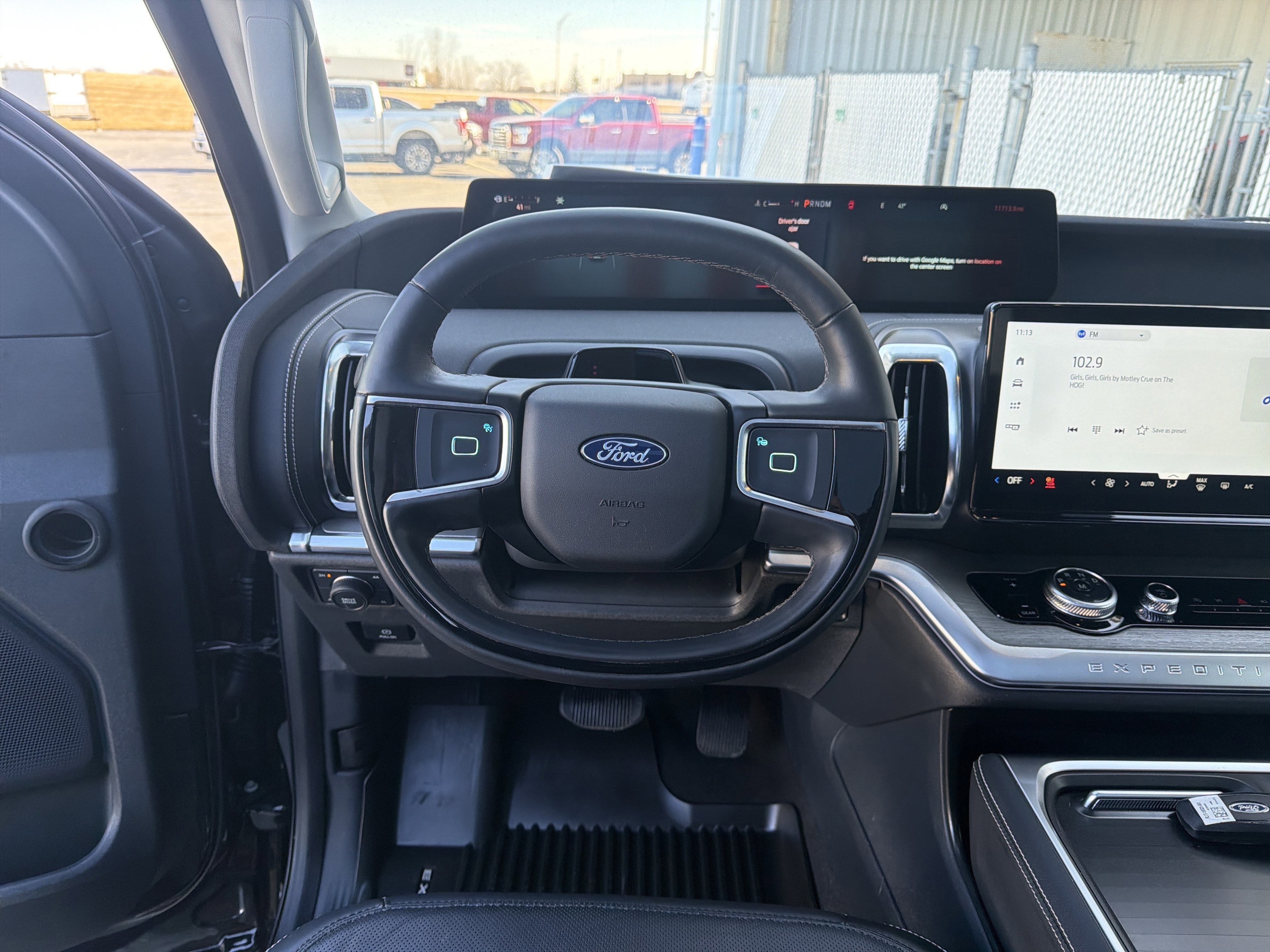 Certified 2025 Ford Expedition Platinum image 33