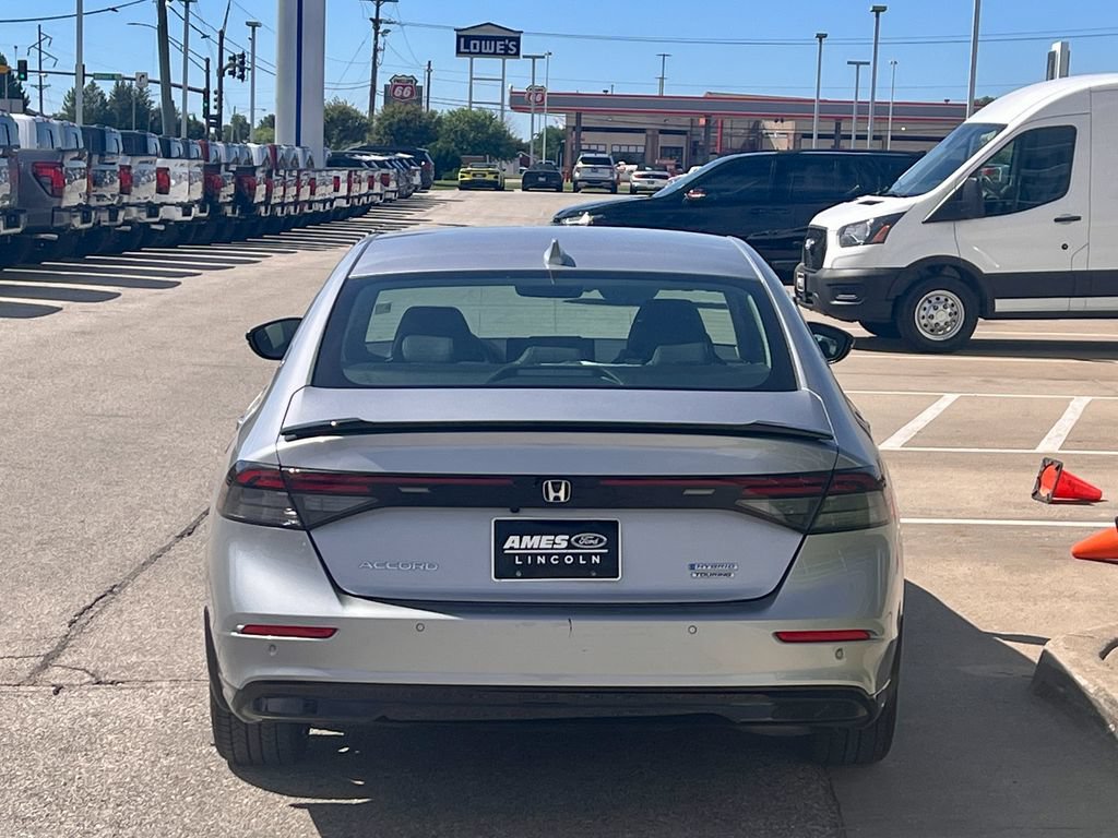 Used 2023 Honda Accord Touring image 5