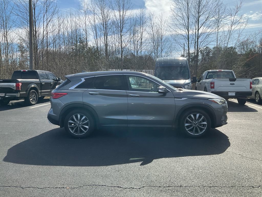 Used 2021 INFINITI QX50 Luxe image 2