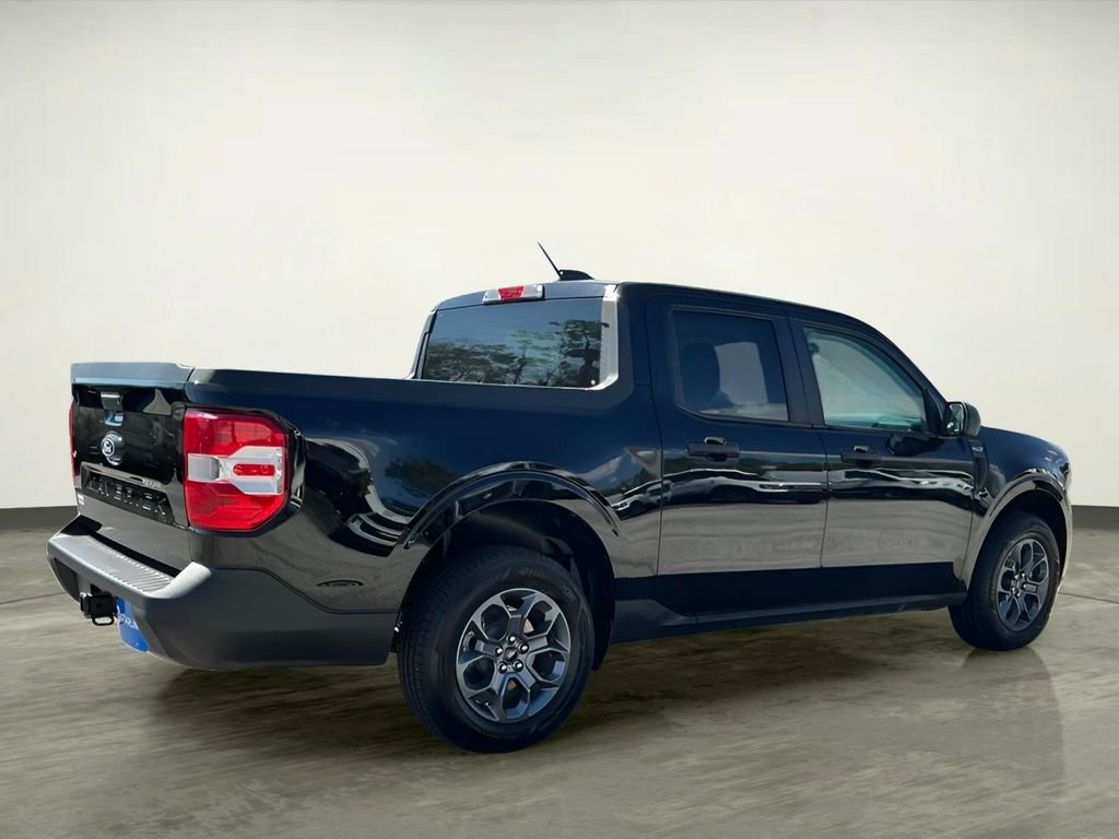 Certified 2025 Ford Maverick XLT w/ Equipment Group 302A AWD/4WD image 10