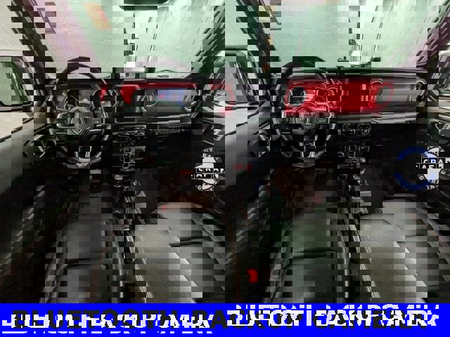 Used 2018 Jeep Wrangler Unlimited Rubicon w/ Dual Top Group image 14