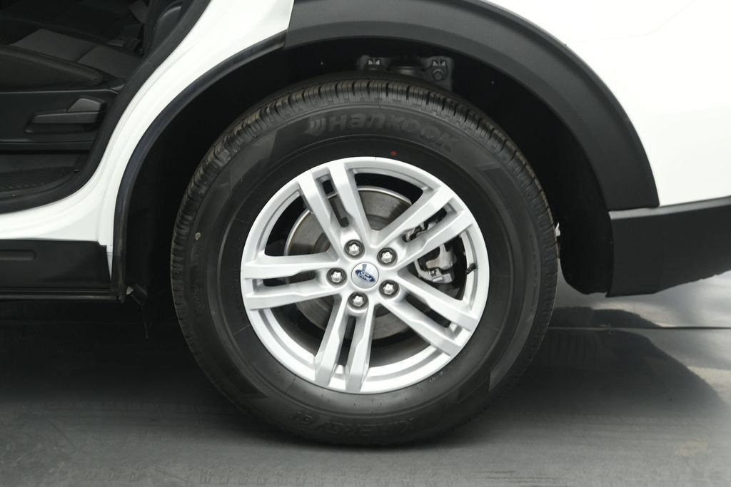 Certified 2024 Ford Explorer XLT RWD image 25