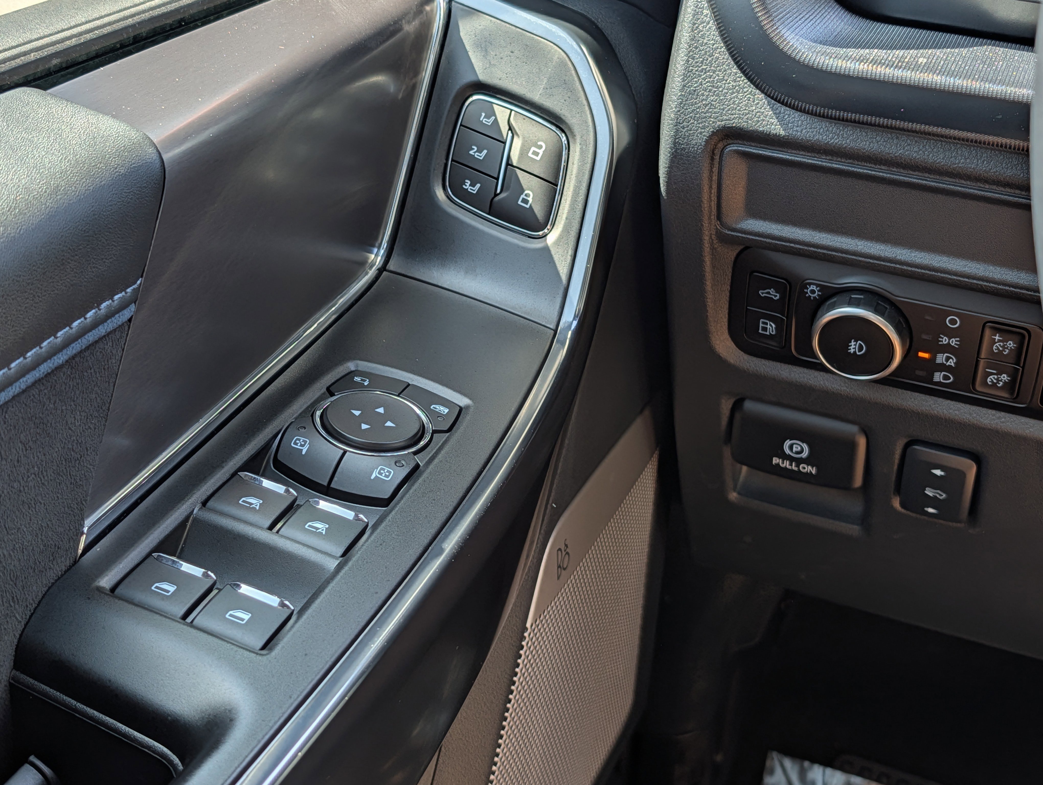 Certified 2025 Ford F150 Platinum AWD/4WD image 26