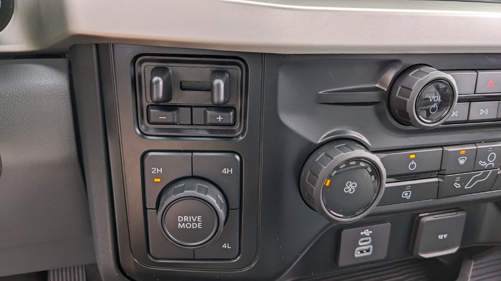 Certified 2025 Ford F450 XL AWD/4WD image 21