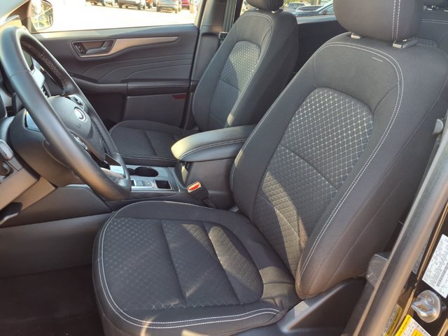 Certified 2024 Ford Escape Active w/ Tech Pack #1 AWD/4WD image 4