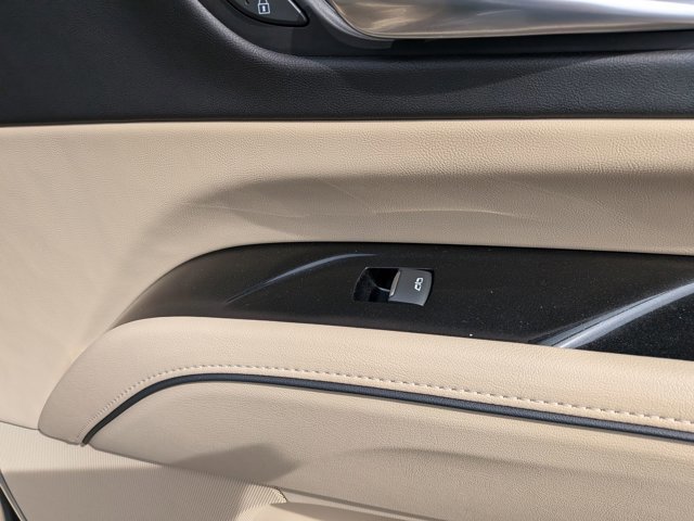 Used 2023 Cadillac Escalade ESV Premium Luxury image 35