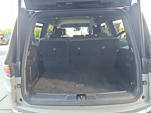 Used 2022 Jeep Wagoneer Series III w/ Flexible Seating Group image 13