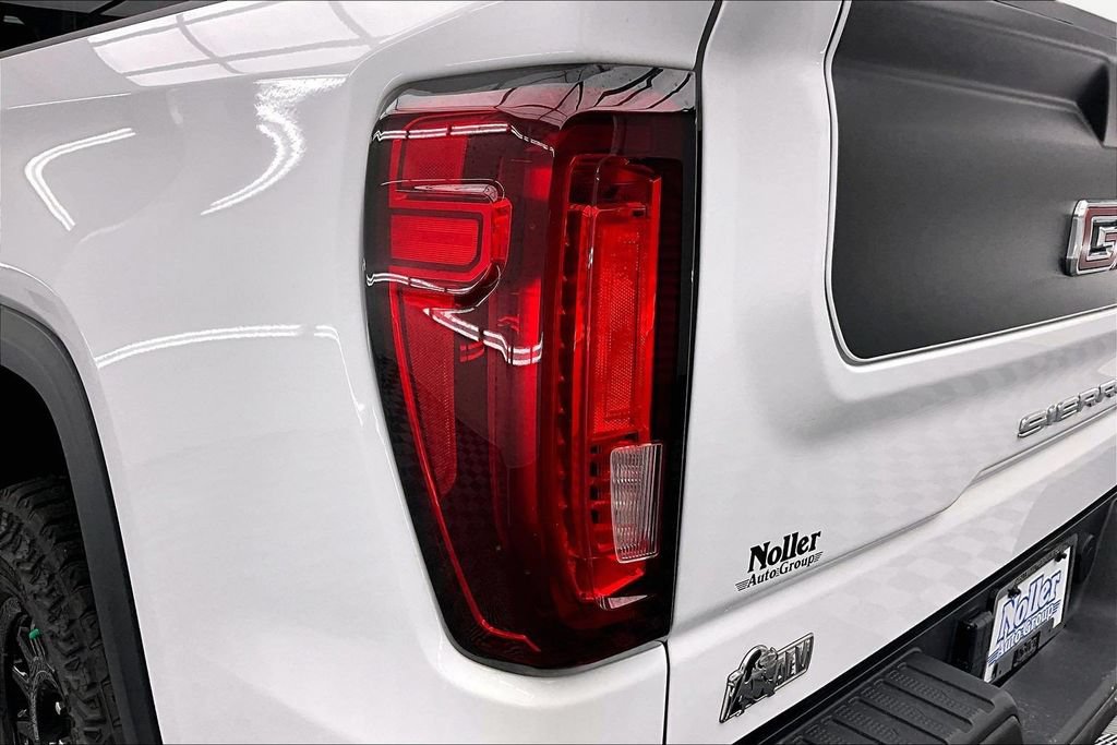 Used 2023 GMC Sierra 1500 AT4X w/ AT4X AEV Edition AWD/4WD image 31
