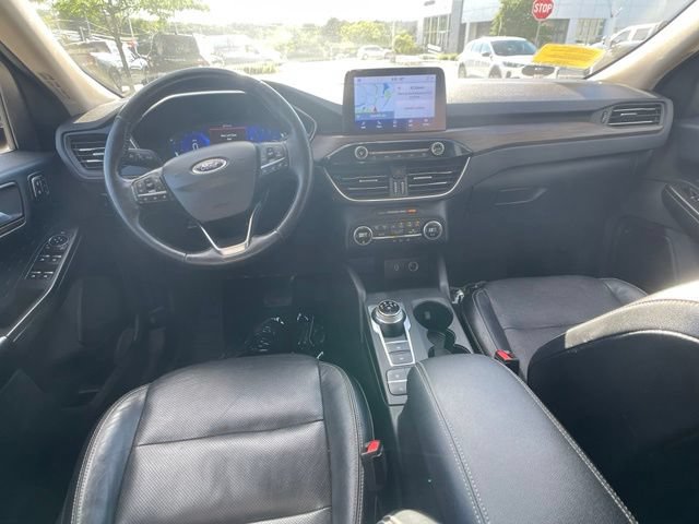 Certified 2020 Ford Escape Titanium AWD/4WD image 16