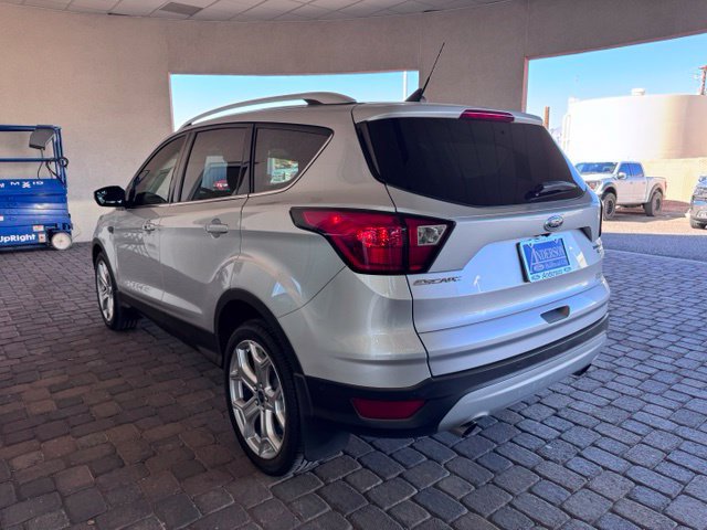 Certified 2019 Ford Escape Titanium FWD image 3
