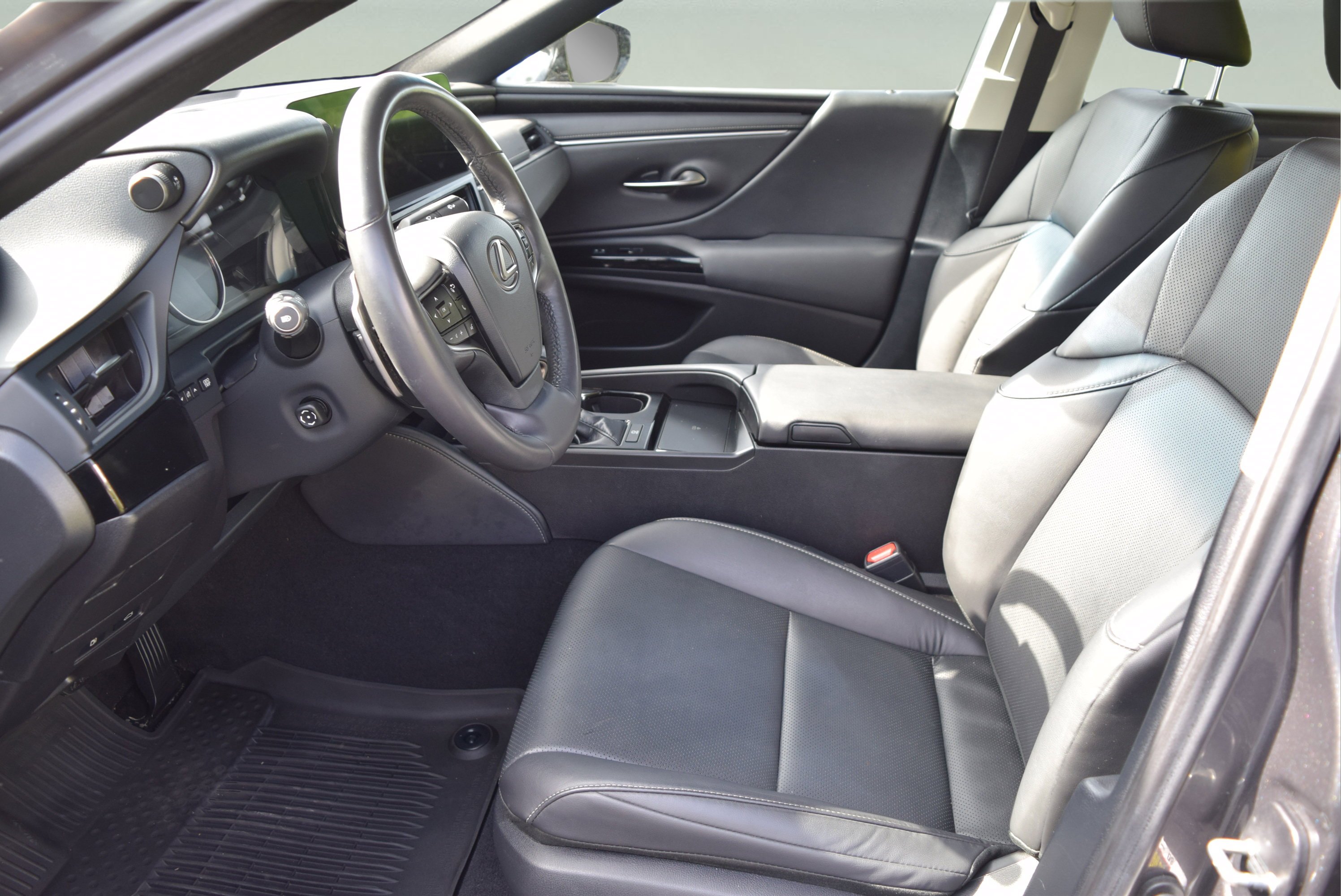 Used 2023 Lexus ES 350 w/ Premium Package FWD image 8