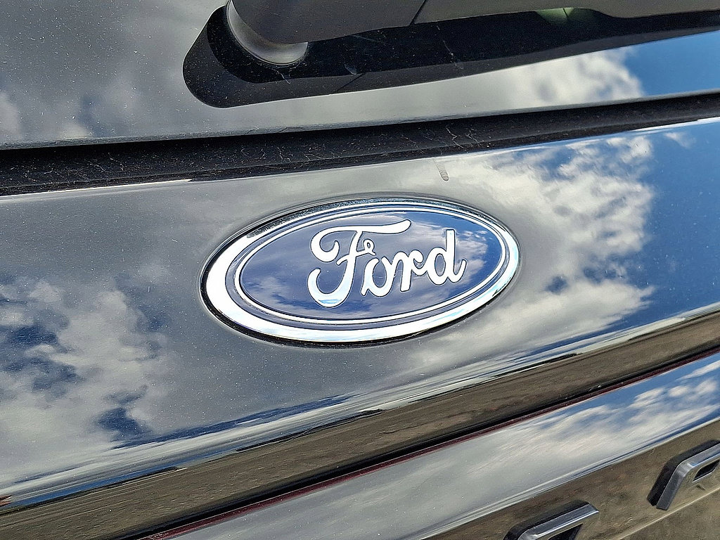 Certified 2025 Ford Explorer ST-Line w/ ST-Line Street Pack AWD/4WD image 30