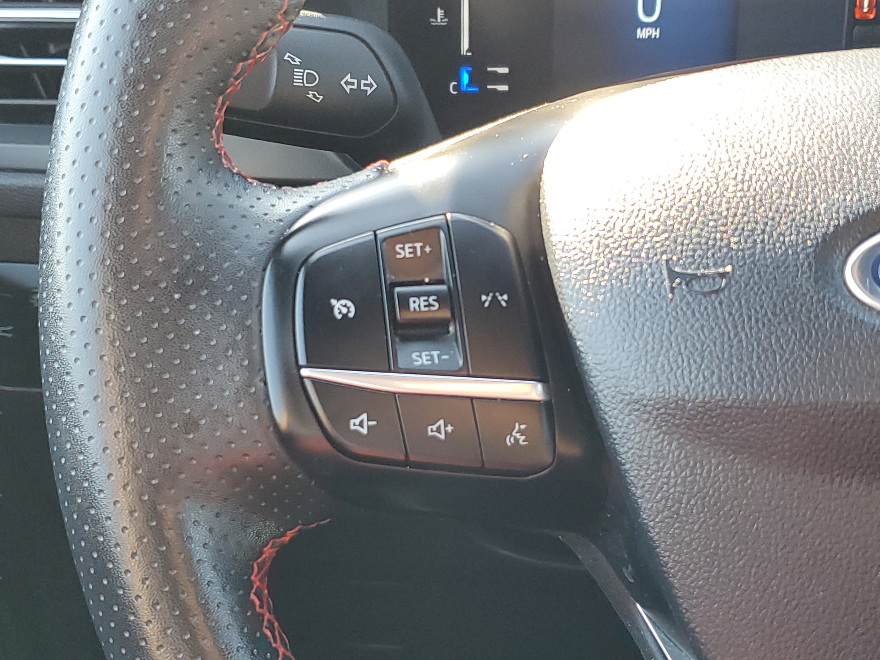 Certified 2024 Ford Escape ST-Line FWD image 21
