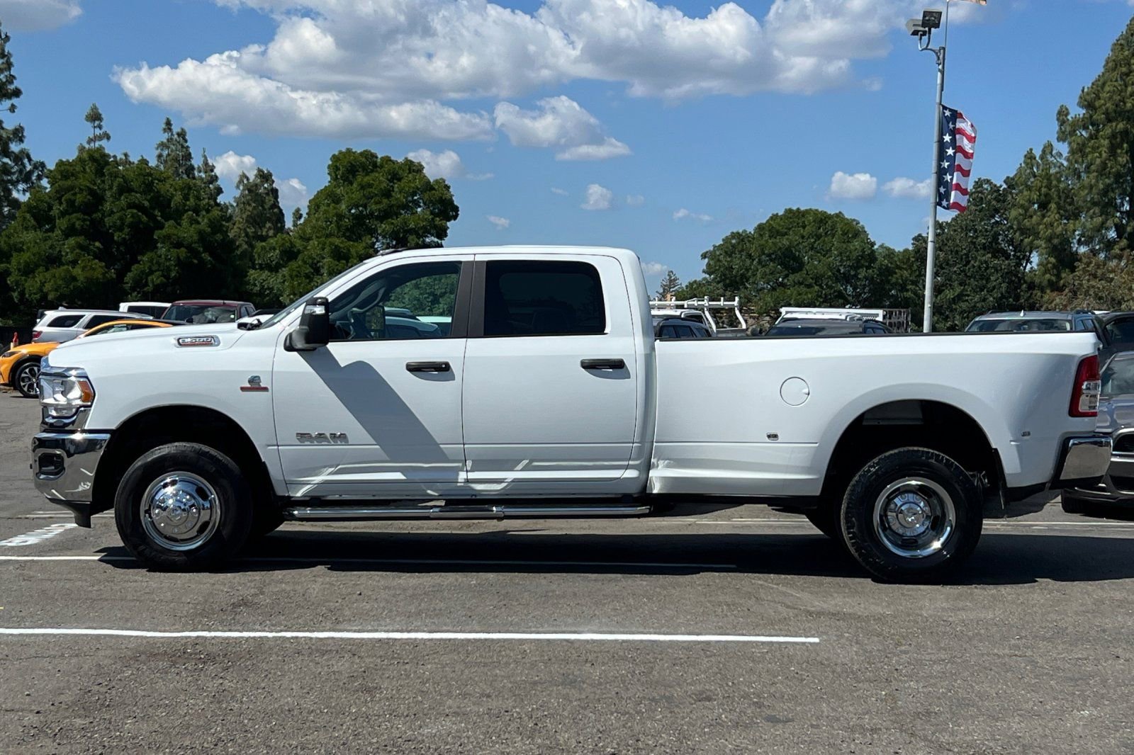 Used 2024 RAM 3500 Big Horn AWD/4WD image 7