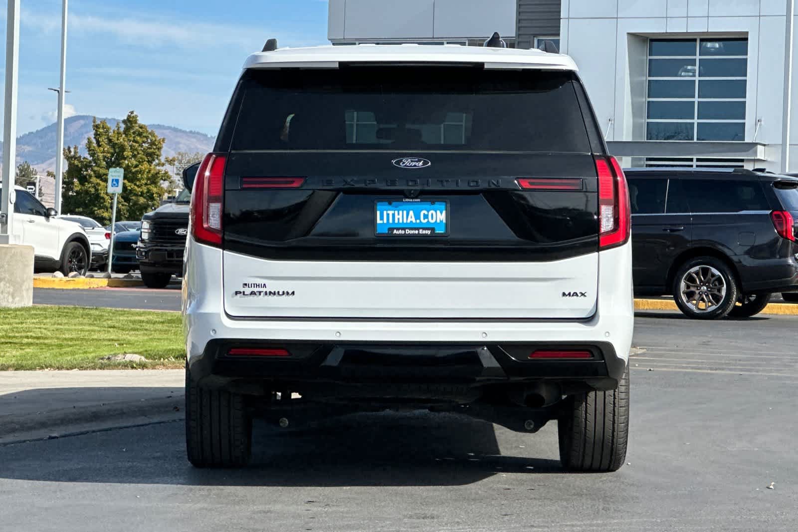 Certified 2025 Ford Expedition Max Platinum w/ Stealth Appearance Package AWD/4WD image 7