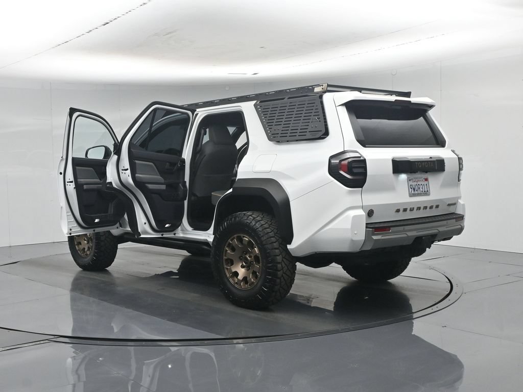 Used 2025 Toyota 4Runner Trailhunter AWD/4WD image 40