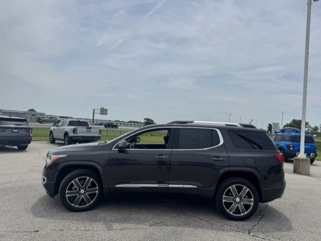 Used 2018 GMC Acadia Denali w/ Technology Package AWD/4WD image 6