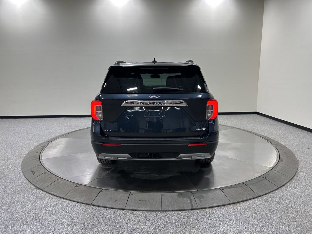 Certified 2024 Ford Explorer XLT w/ Equipment Group 202A image 4