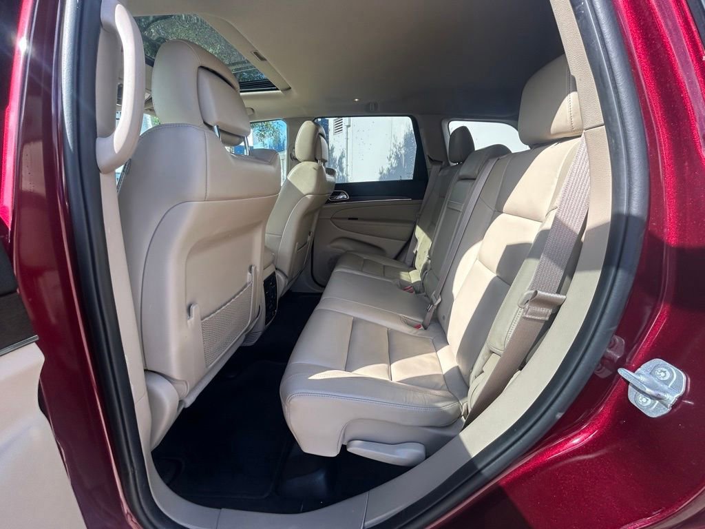 Used 2017 Jeep Grand Cherokee Limited image 32