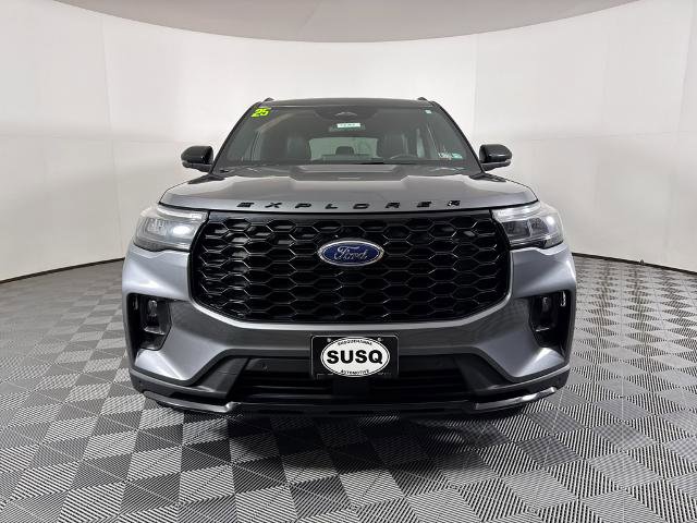 Certified 2025 Ford Explorer ST-Line w/ ST-Line Street Pack AWD/4WD image 2