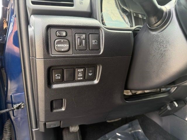 Used 2023 Toyota 4Runner Limited AWD/4WD image 14