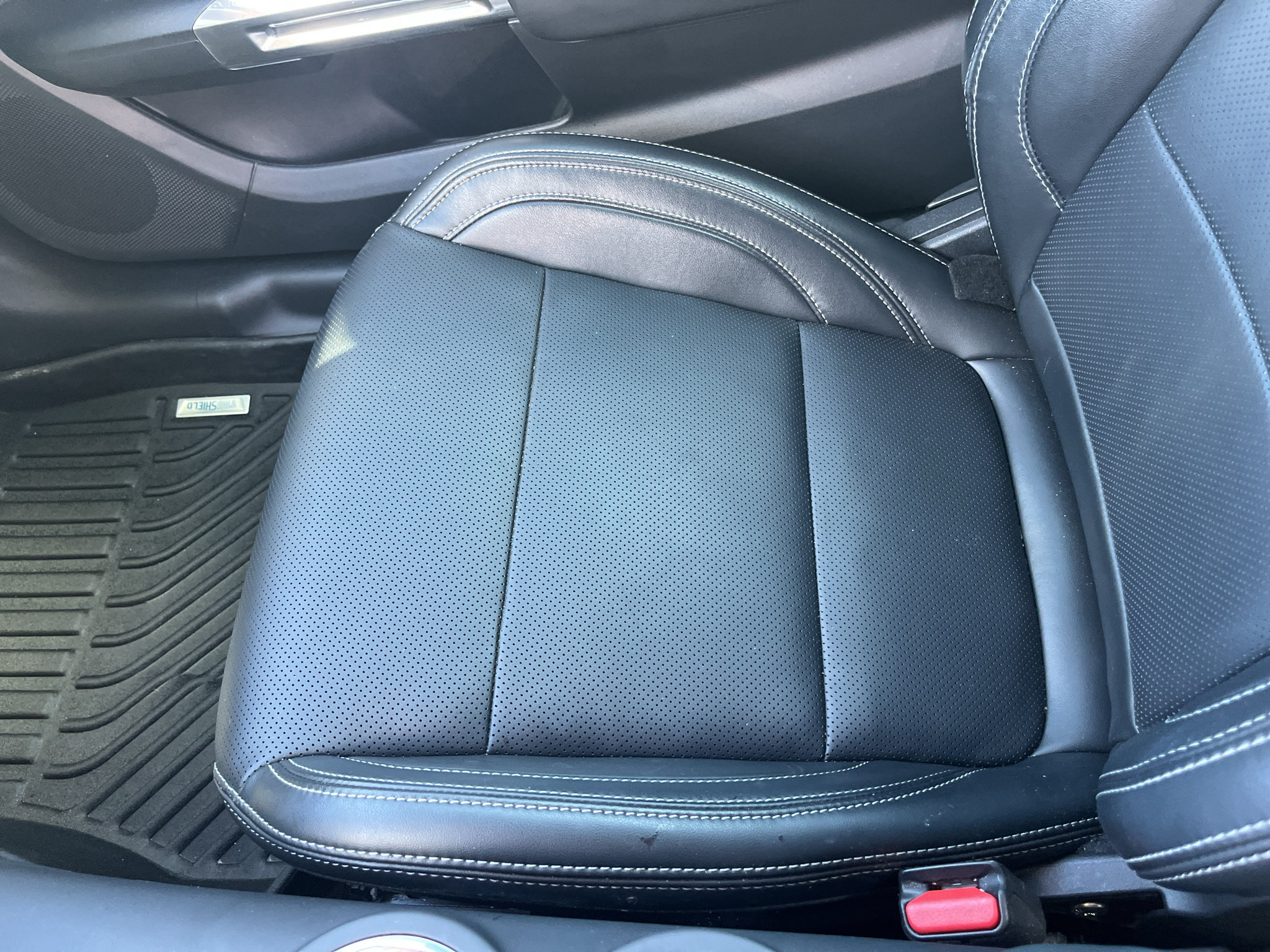 Certified 2025 Ford Mustang Premium RWD image 10