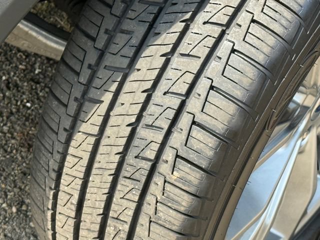 Certified 2022 Ford Explorer Limited w/ Equipment Group 301A AWD/4WD image 16