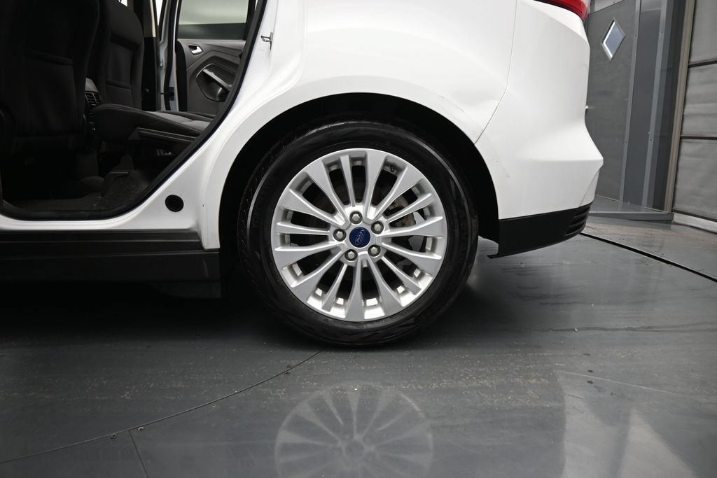 Certified 2017 Ford C-MAX SE FWD image 19