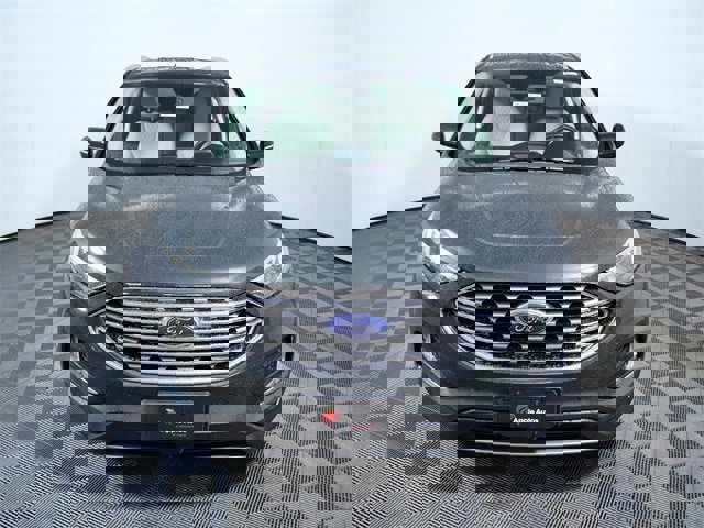 Certified 2024 Ford Edge Titanium w/ Class II Trailer Tow Package image 6