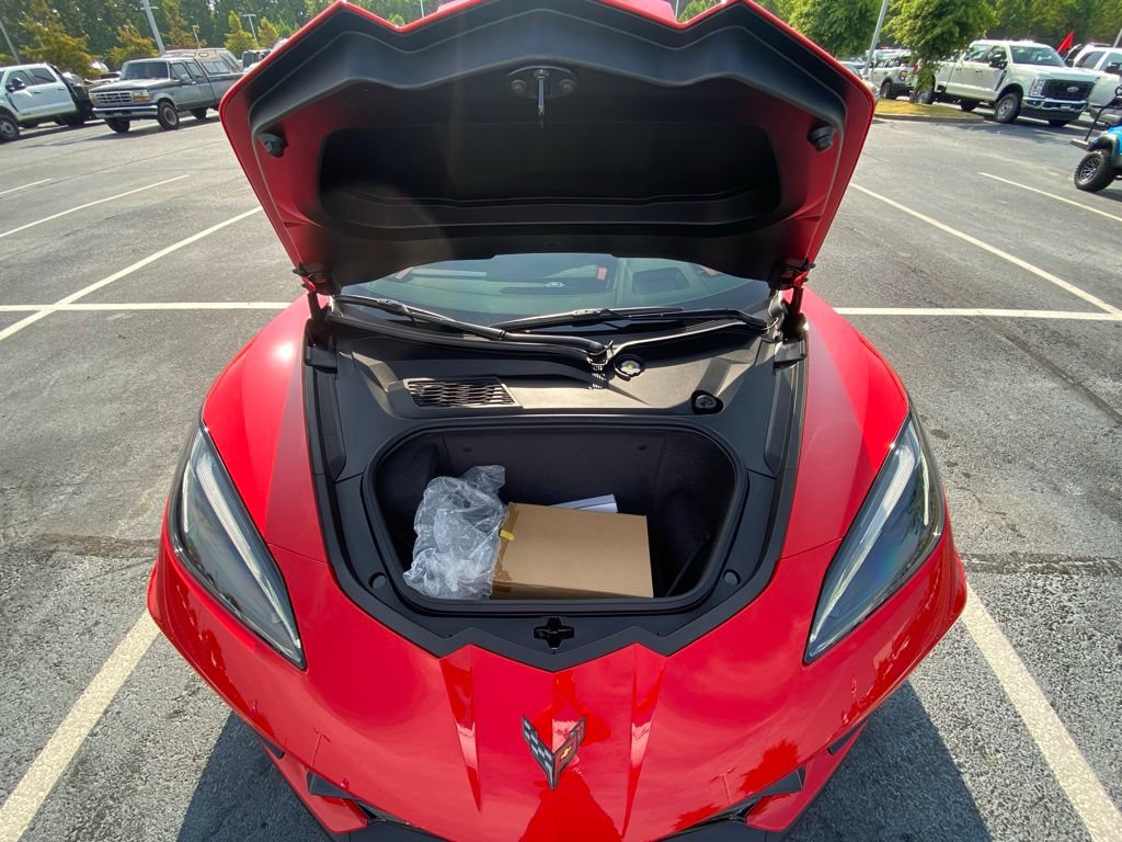 Used 2020 Chevrolet Corvette Stingray Preferred Cpe w/ 2LT Preferred Equipment Group RWD image 28