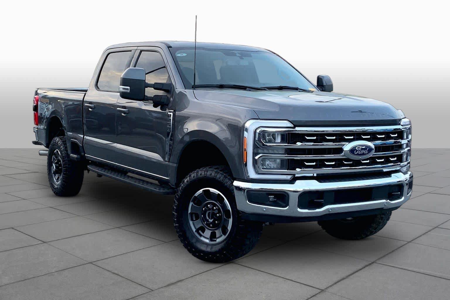 Certified 2023 Ford F250 Lariat w/ Lariat Ultimate Package AWD/4WD image 3