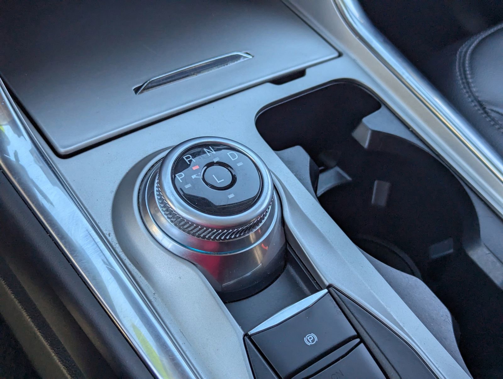 Certified 2023 Ford Explorer Limited image 24