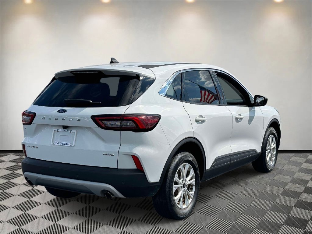 Certified 2023 Ford Escape Active w/ Tech Pack #1 AWD/4WD image 4