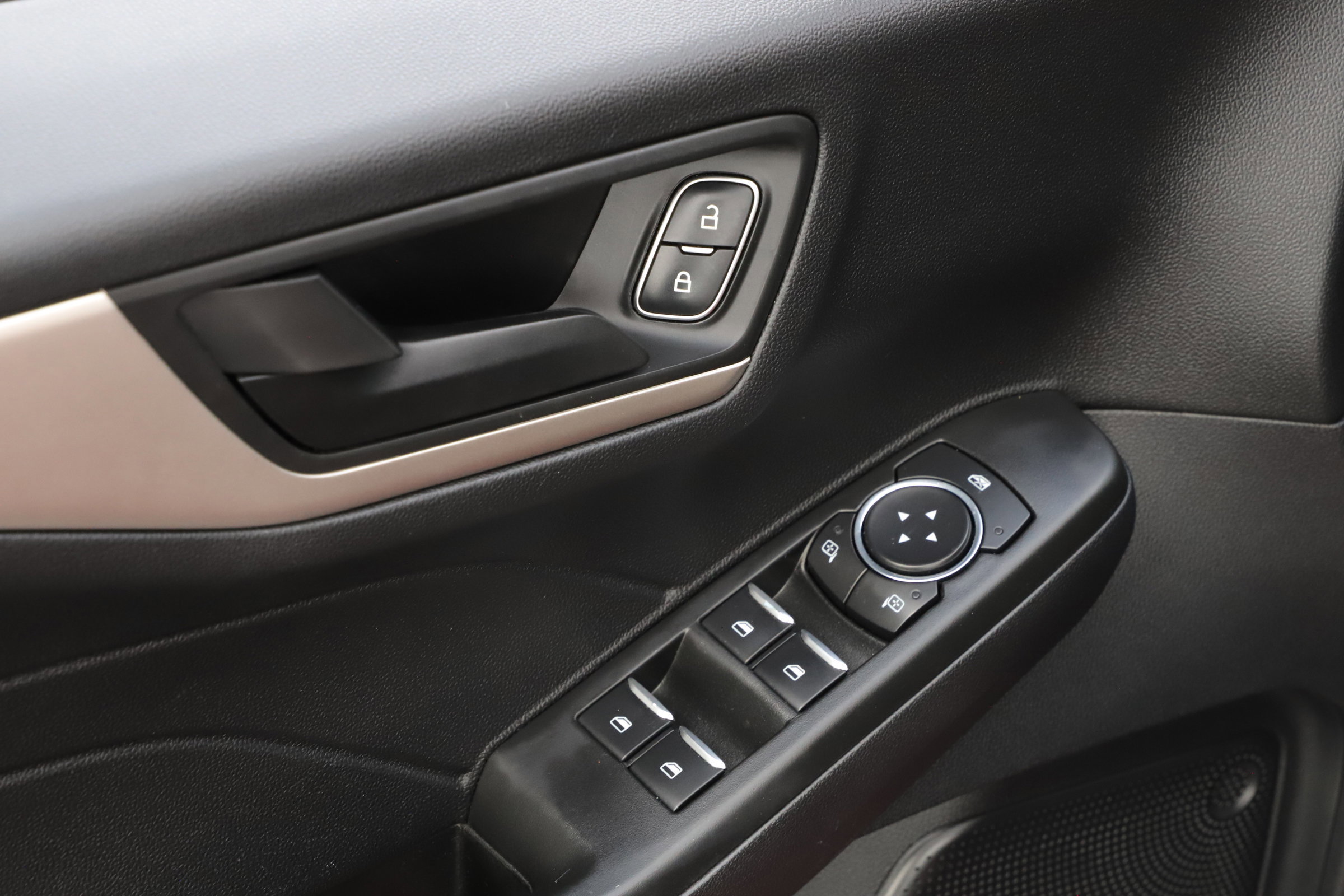 Certified 2022 Ford Escape SE w/ Convenience Package image 15