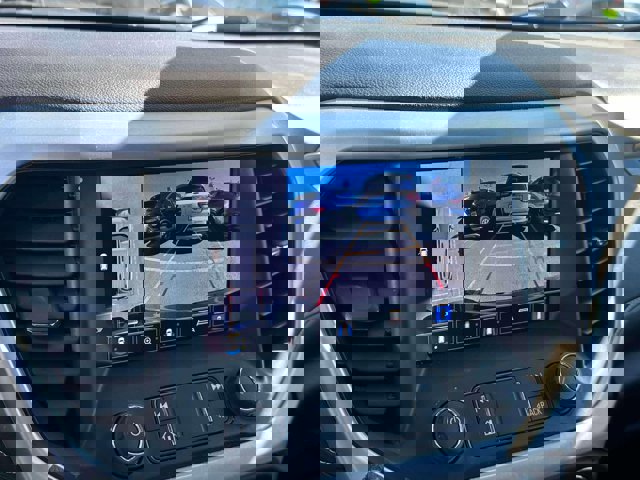 Used 2022 GMC Acadia SLT w/ Technology Package image 33