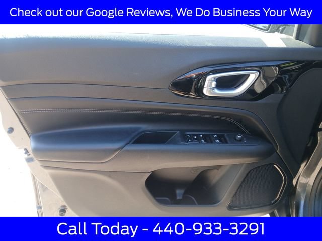 Used 2023 Jeep Compass Latitude AWD/4WD image 16