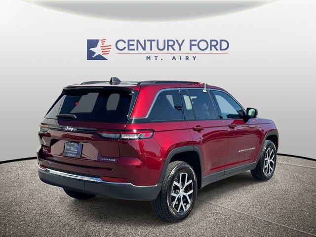 Used 2024 Jeep Grand Cherokee Limited AWD/4WD image 2