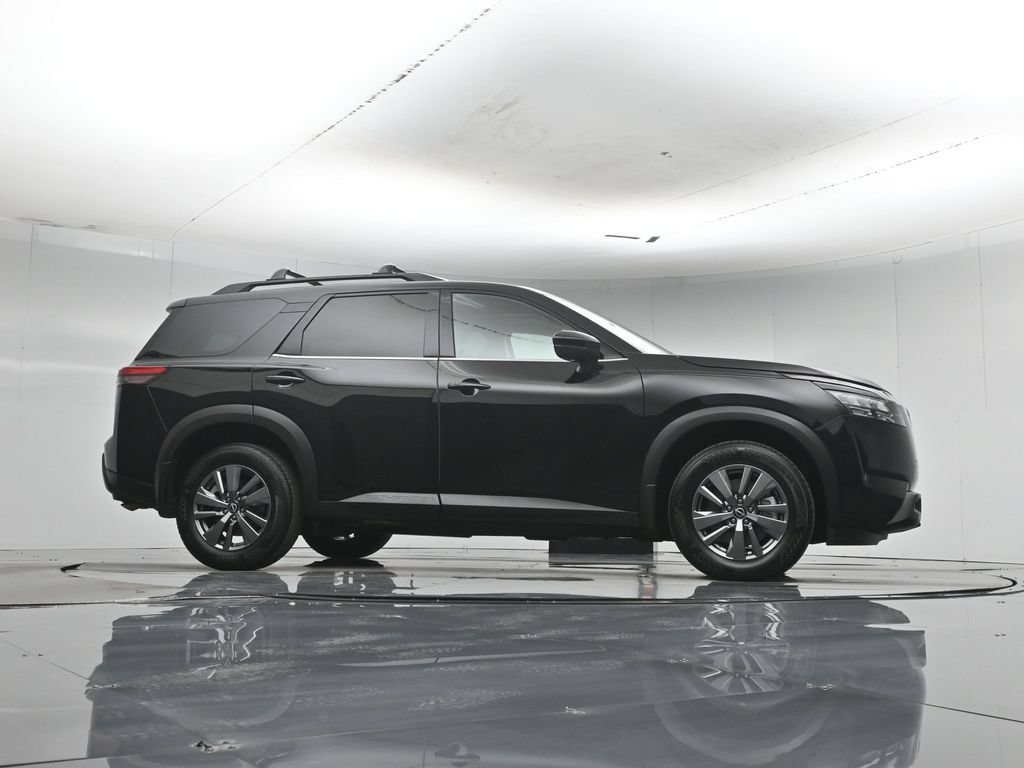 Used 2025 Nissan Pathfinder SV w/ SV Premium Package AWD/4WD image 51