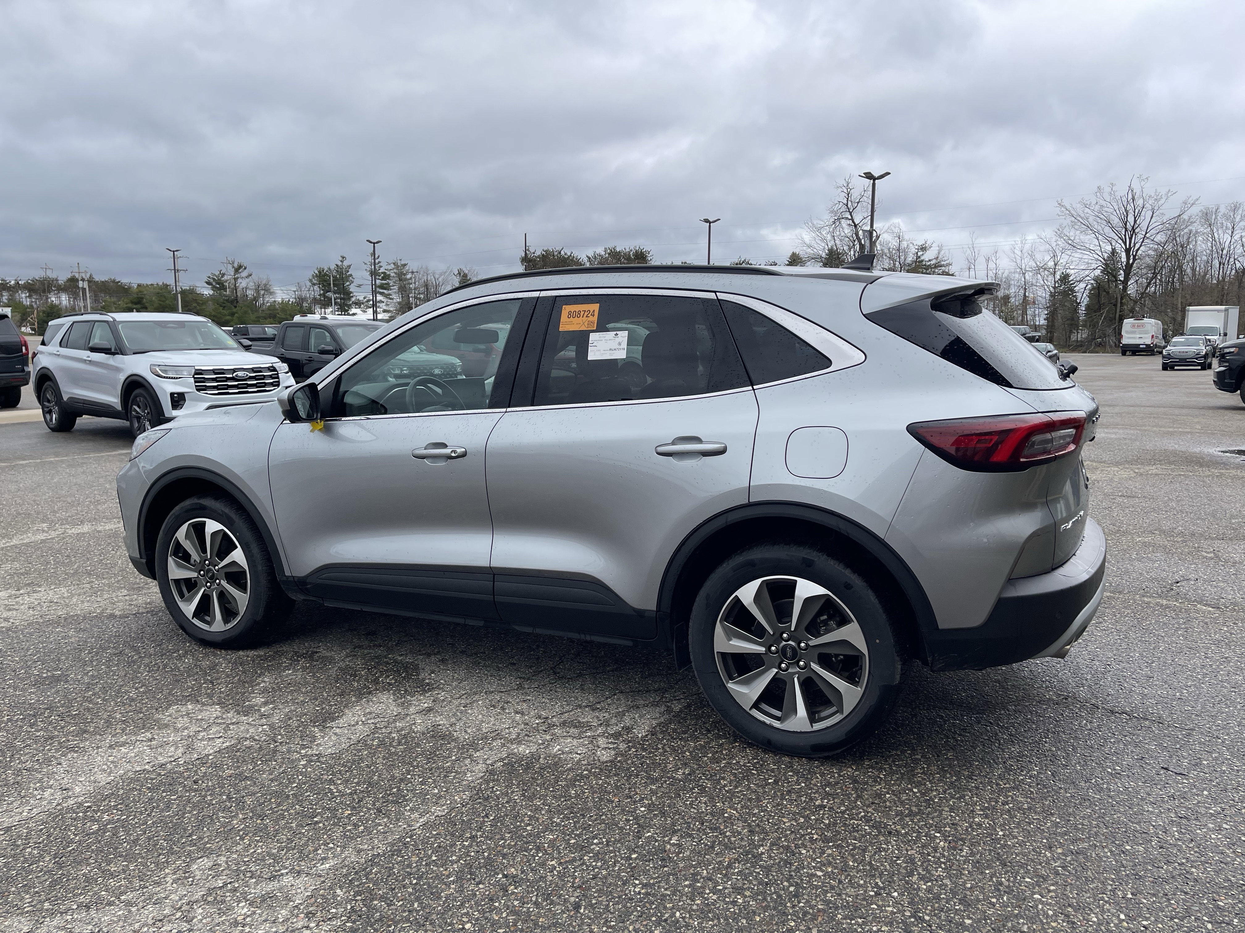 Certified 2024 Ford Escape Platinum AWD/4WD image 6
