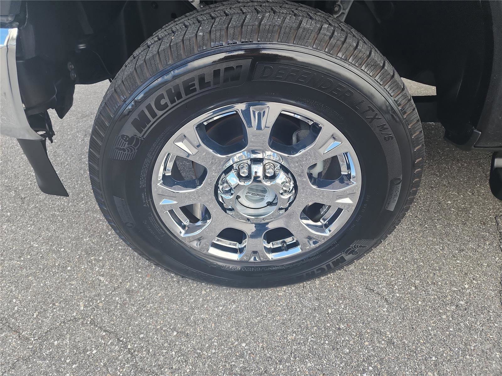 Certified 2020 Ford F250 Lariat w/ Chrome Package image 9