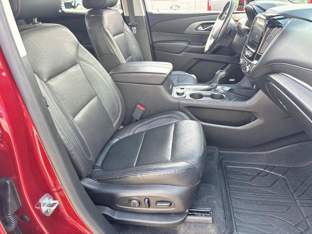 Used 2019 Chevrolet Traverse Premier w/ Driver Confidence II Package FWD image 11