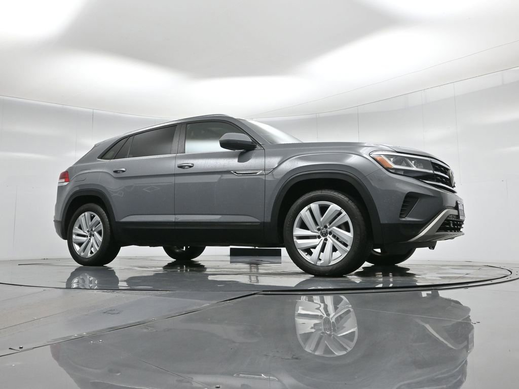 Used 2021 Volkswagen Atlas Cross Sport SE w/ Panoramic Sunroof Package image 6