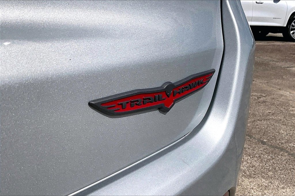 Used 2024 Jeep Compass Trailhawk image 21